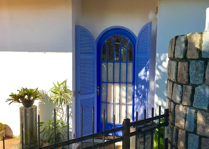 Residencia Acolhedora Guest house *